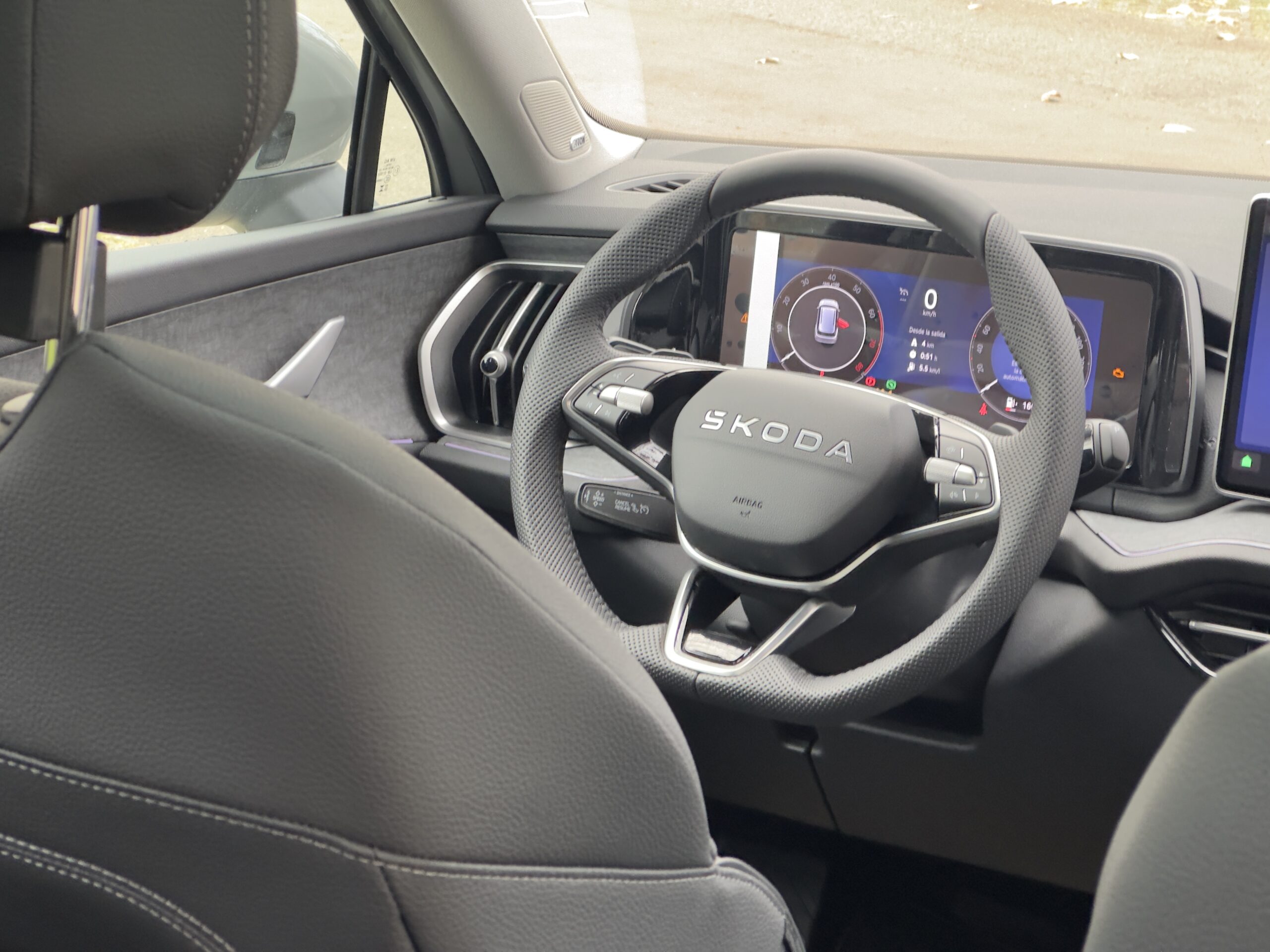 Nuevo Škoda Kodiaq 2025 – La segunda generación de un SUV que marcó historia Posición de manejo del Škoda Kodiaq 2025