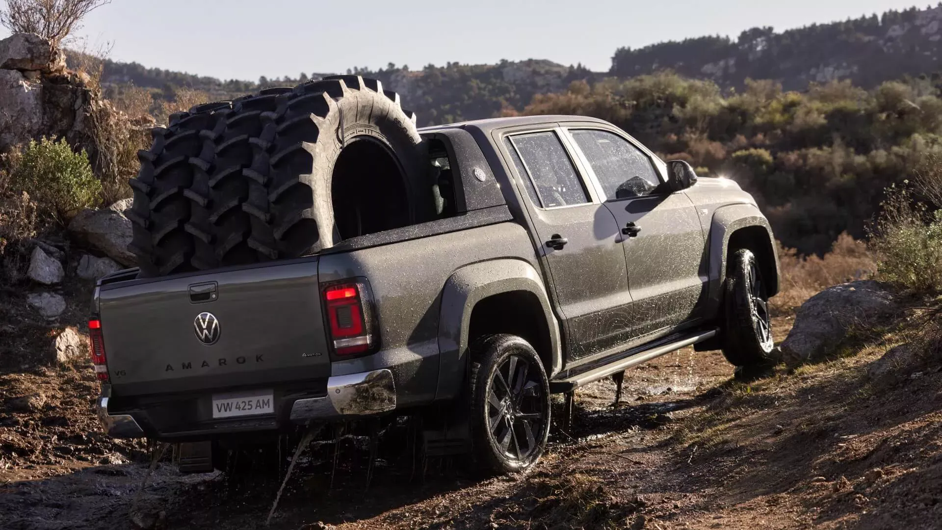 Volkswagen Chile presenta la nueva Amarok: ¿evolución o más de lo mismo? Volkswagen Amarok Argentina Carga