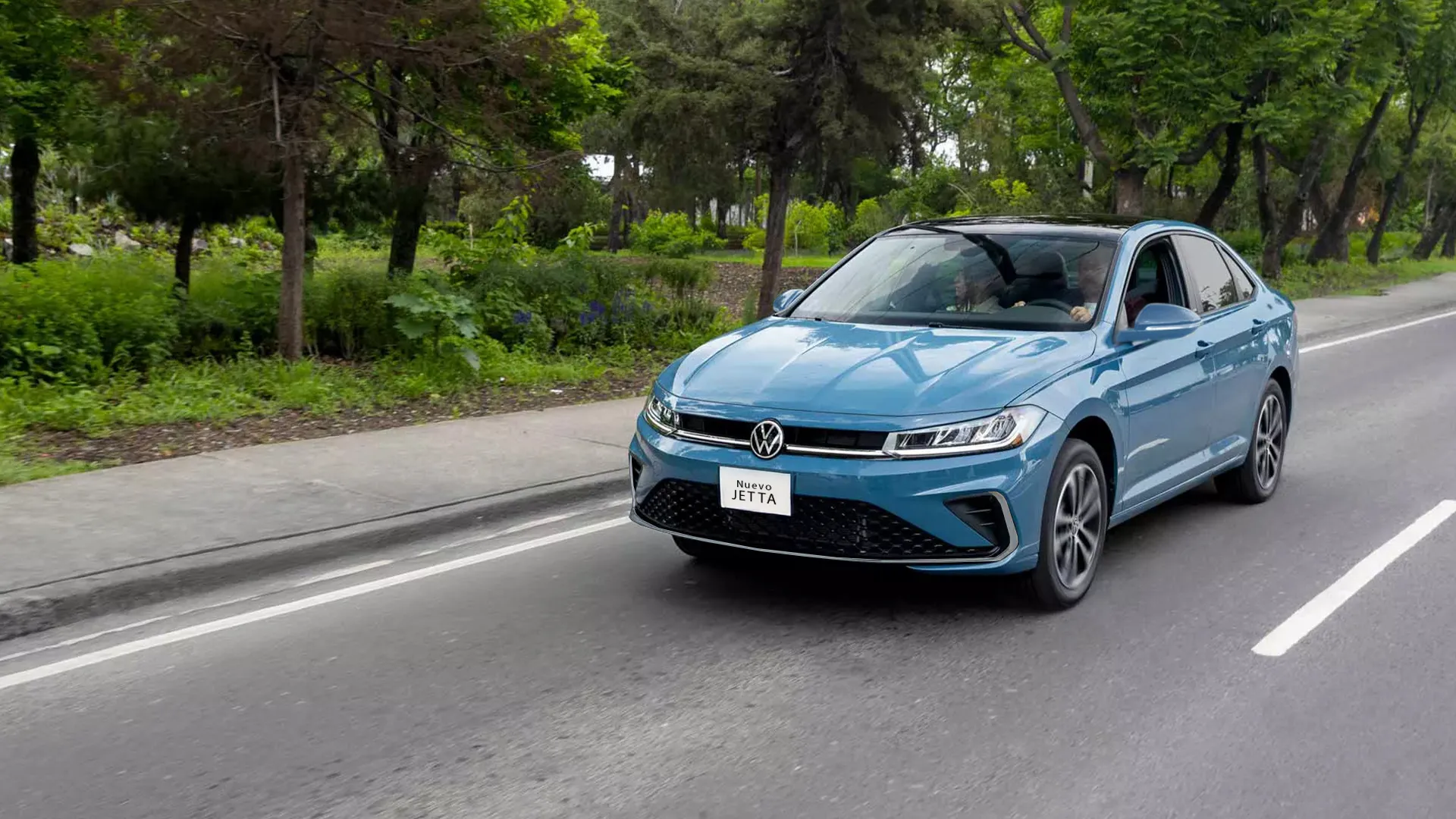 Volkswagen Jetta 2025 frente lateral