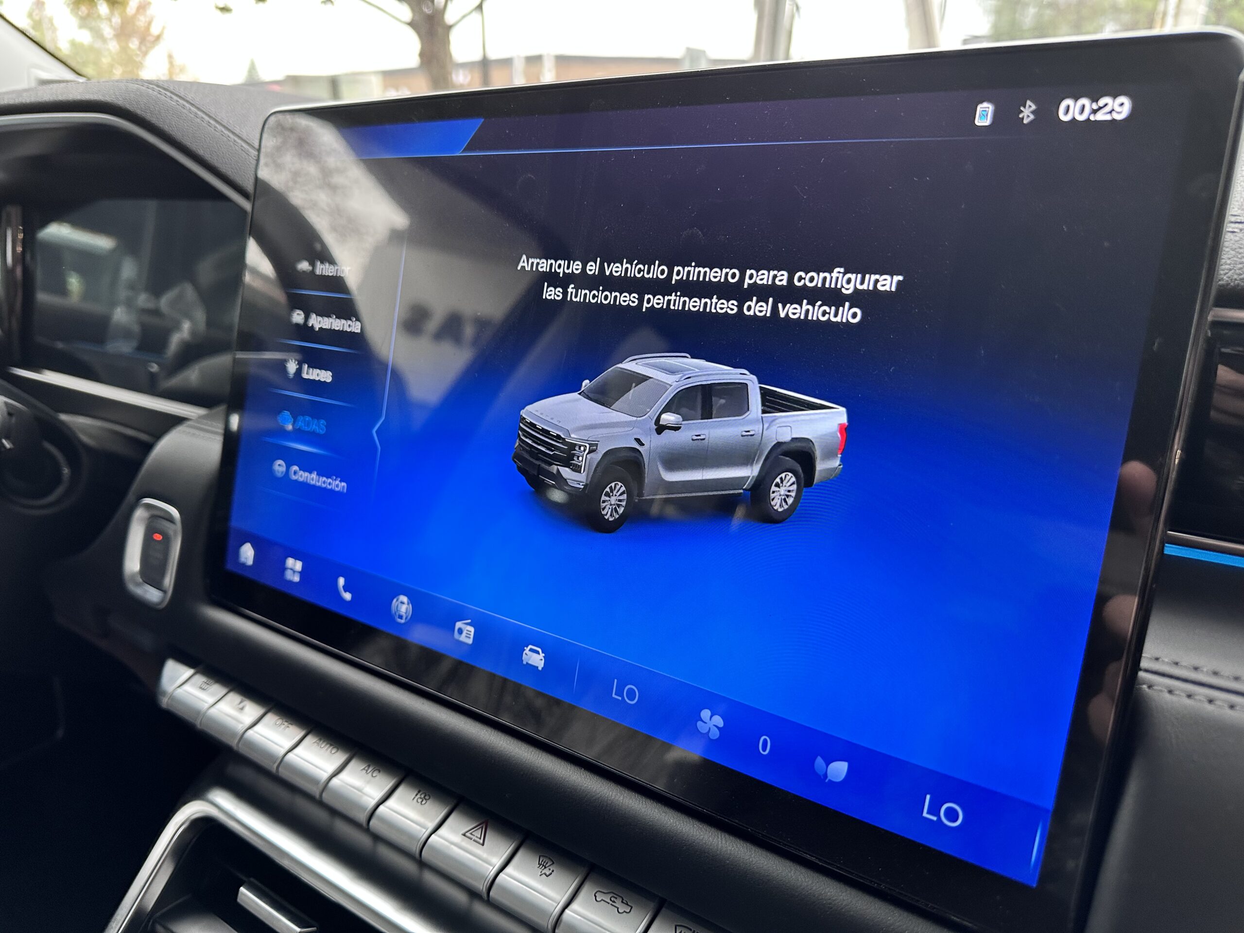 Pantalla de infoentretenimiento de la Foton V7