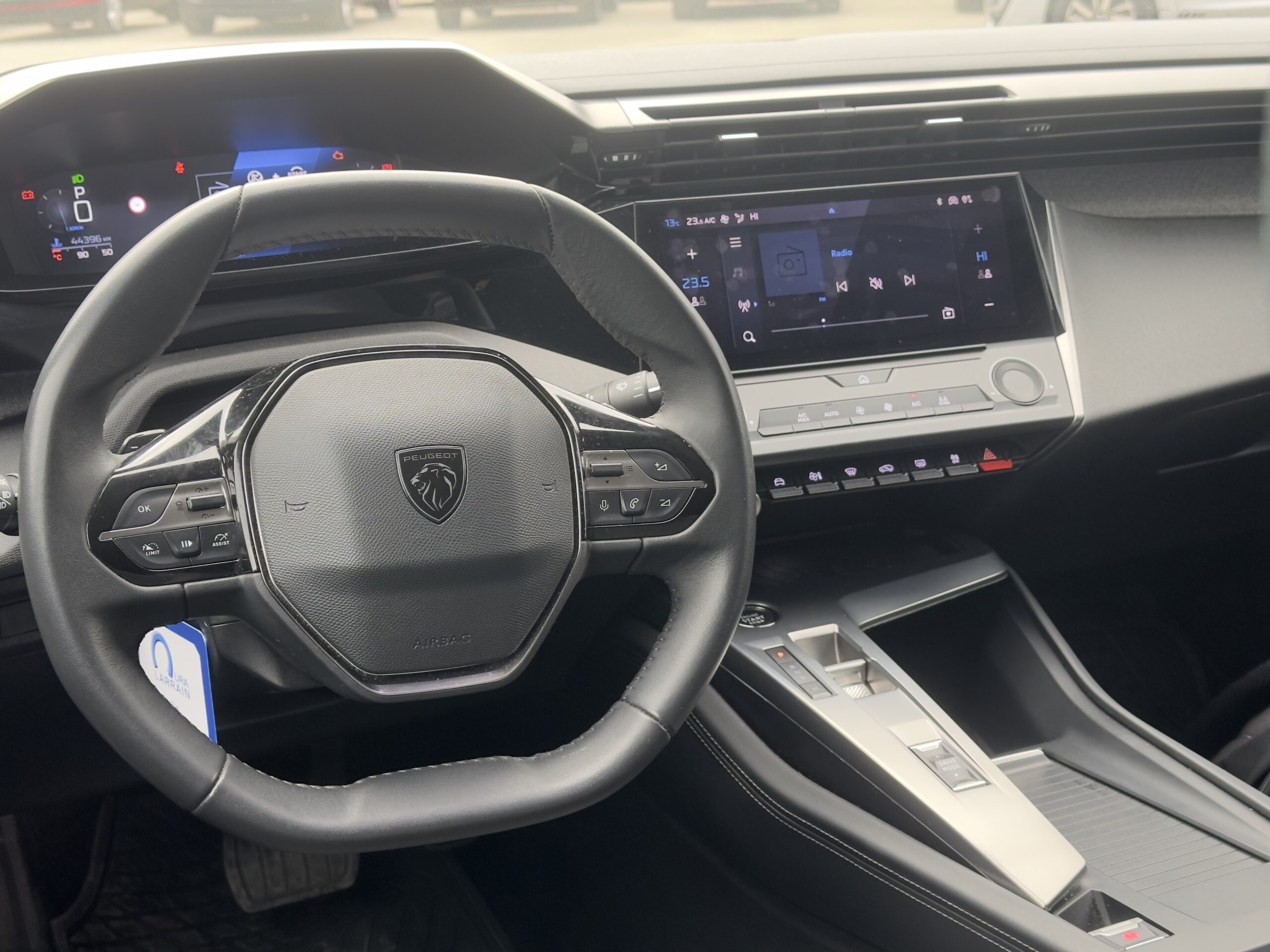 Infoentretenimiento y cuadro de instrumentos