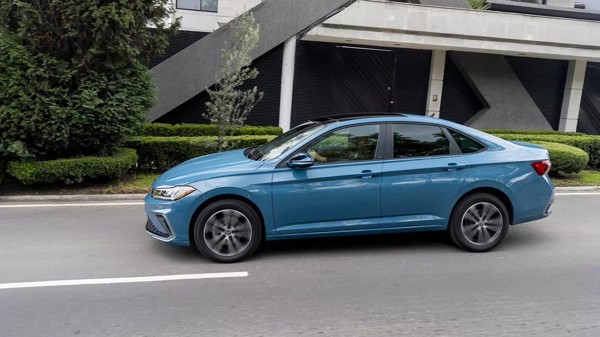 Volkswagen Chile lanza el 3° facelift del Jetta lateral del jetta