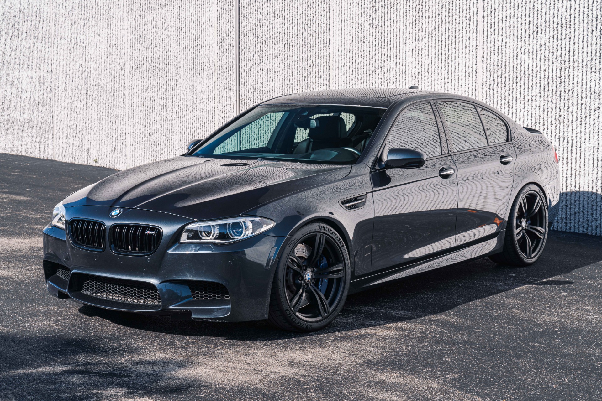 BMW M5 F10 delantera