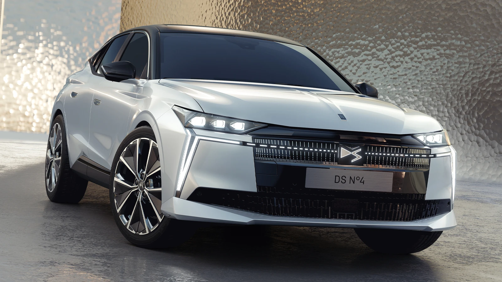 DS N°4 en Chile: homologado y su llegada es inminente DS Nº4 2025, frontal con nueva parrilla y firma lumínica