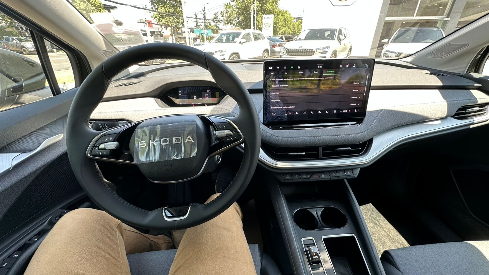 Puesto de conducción del Enyaq 85