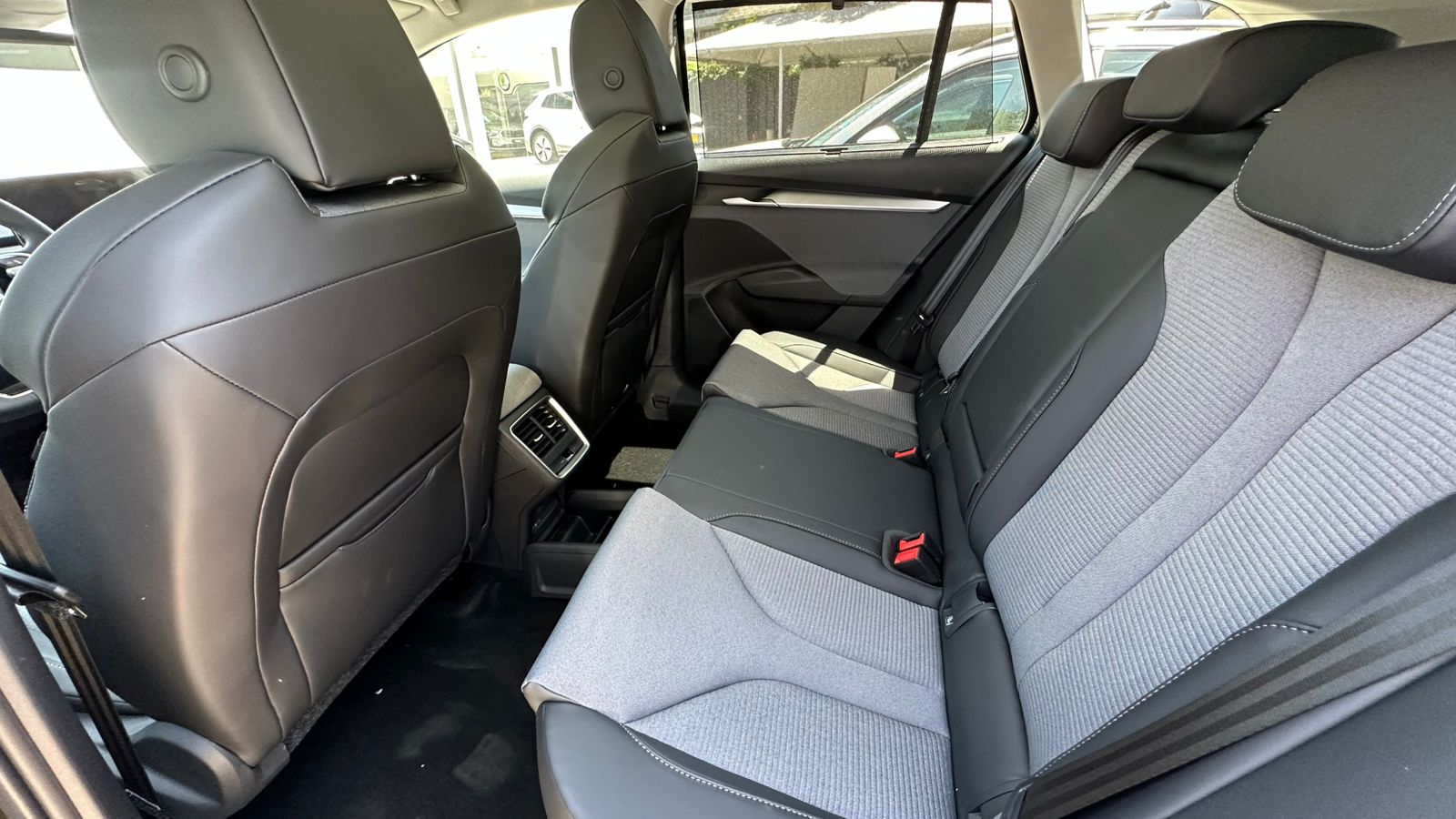 Plazas traseras del Enyaq 85