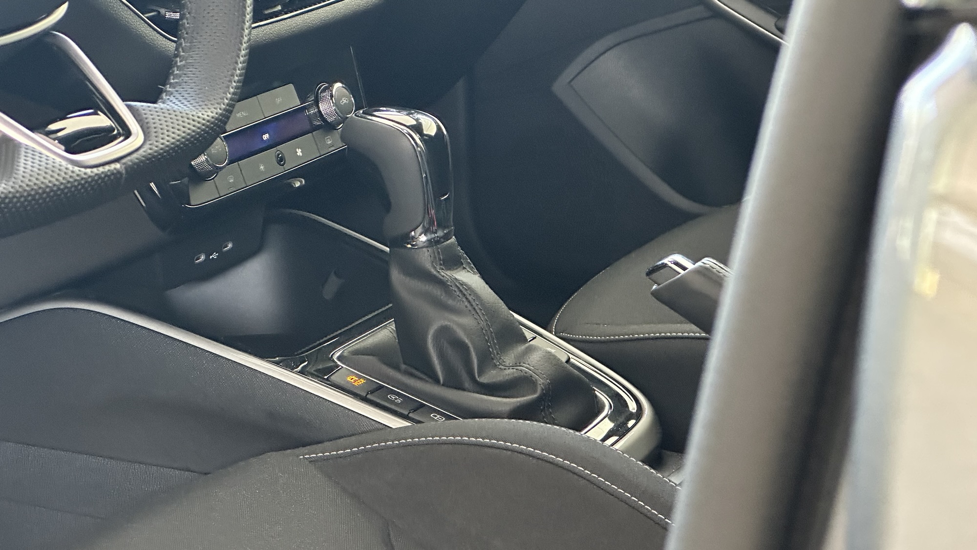 Palanca de cambios Skoda Fabia 2026