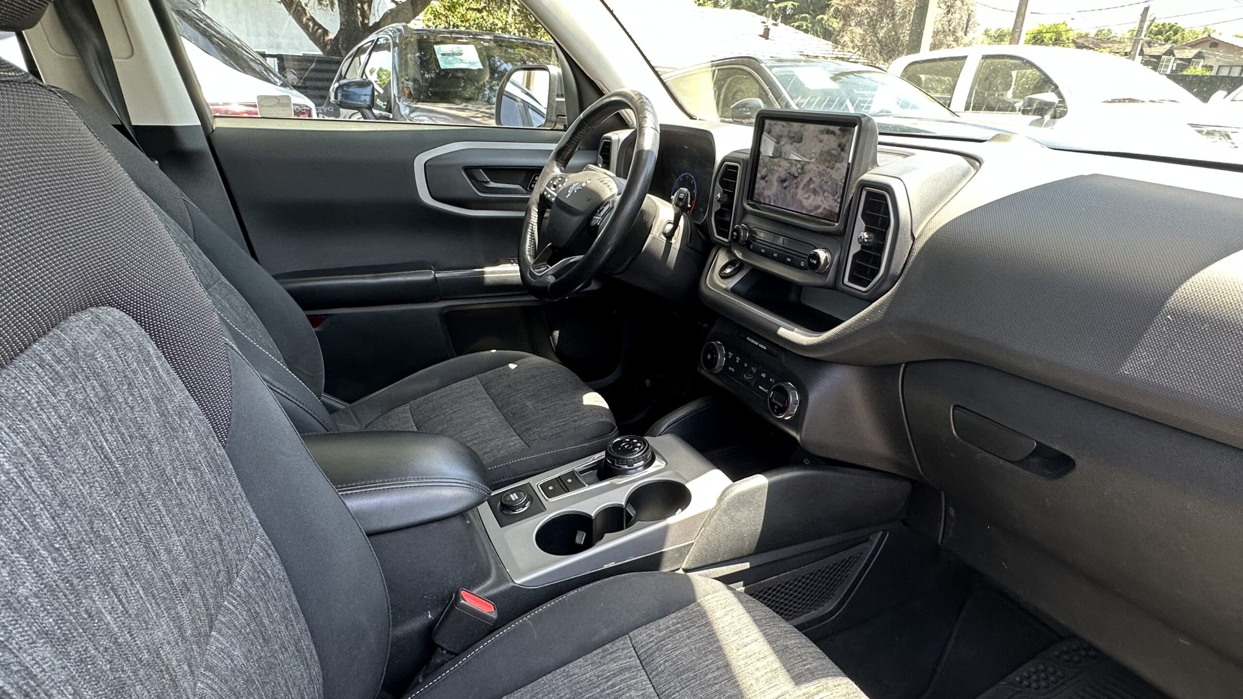 Interior delantero del Ford Bronco Sport en Chile