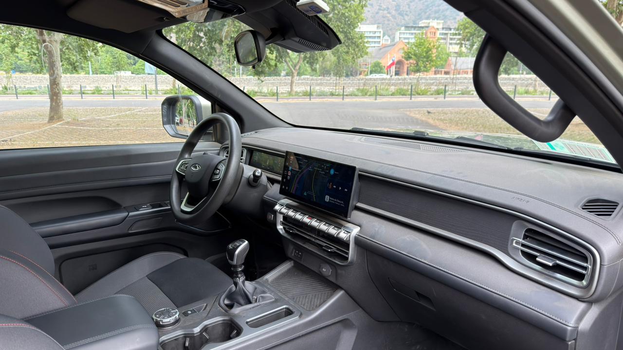 Zona delantera interior Chery Himla