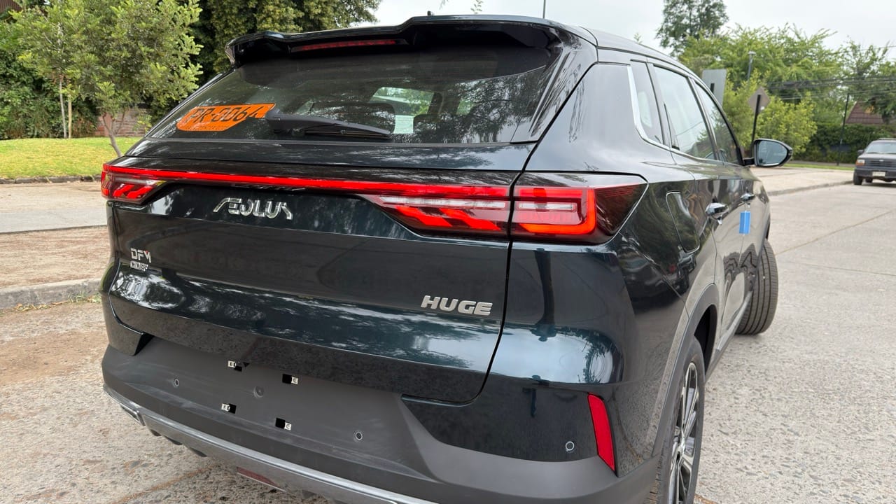 Zona trasera exterior Dongfeng Huge