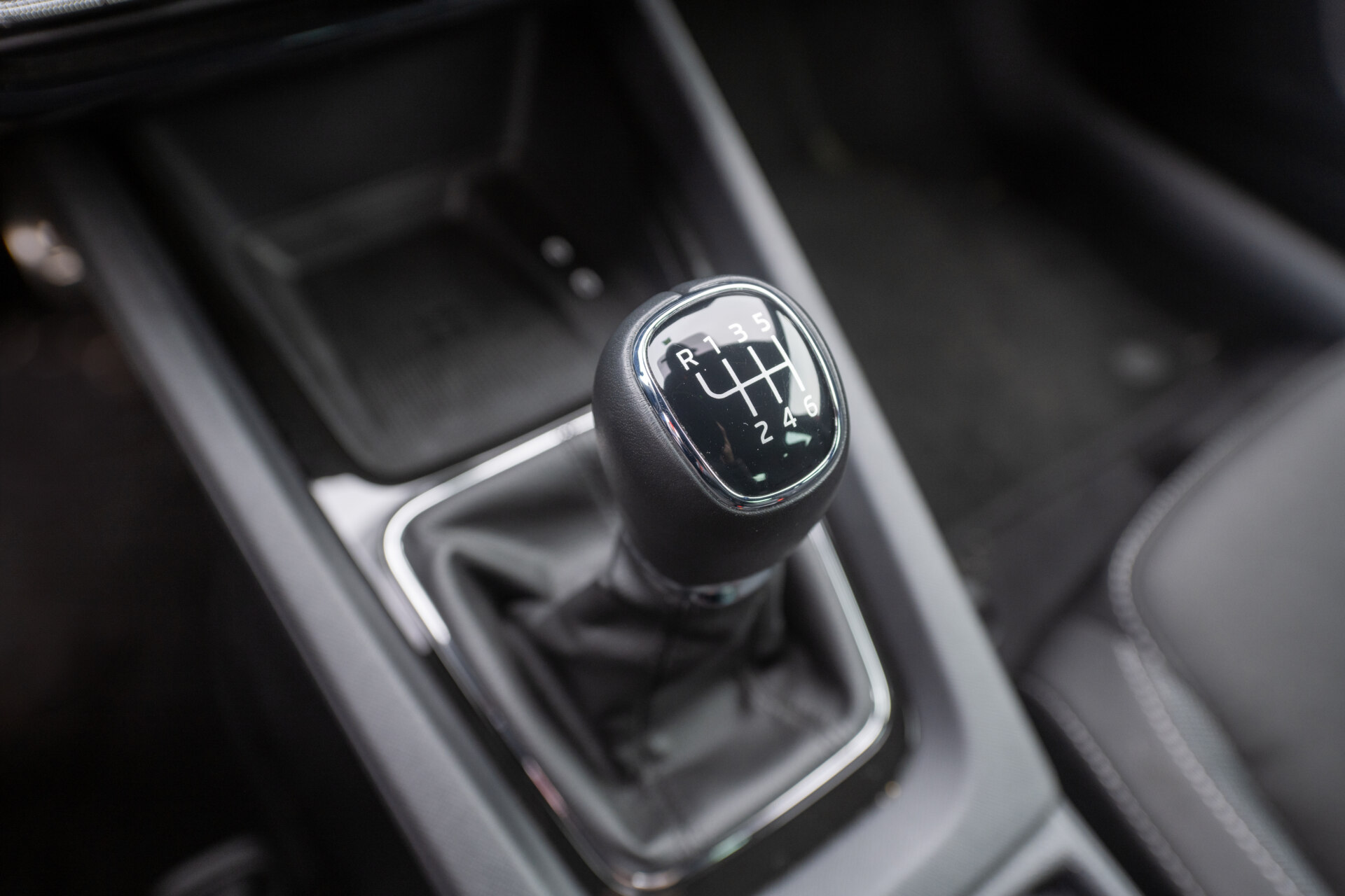 Caja de cambios manual - palanca y patrón de marchas