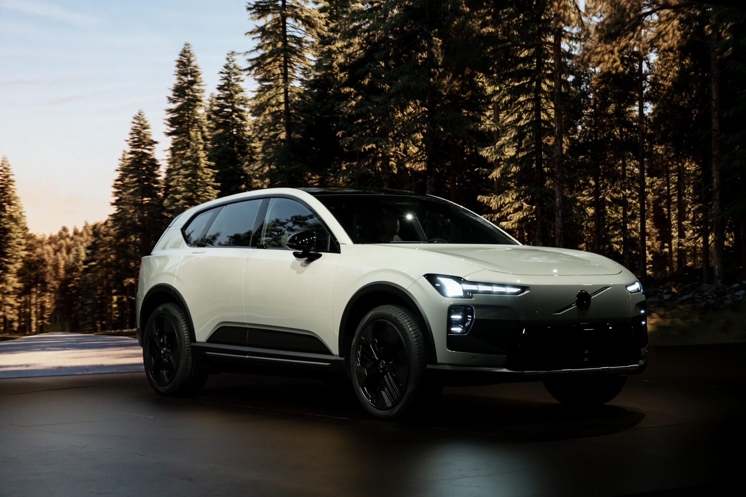 Volvo EX60 2026 - Vista lateral