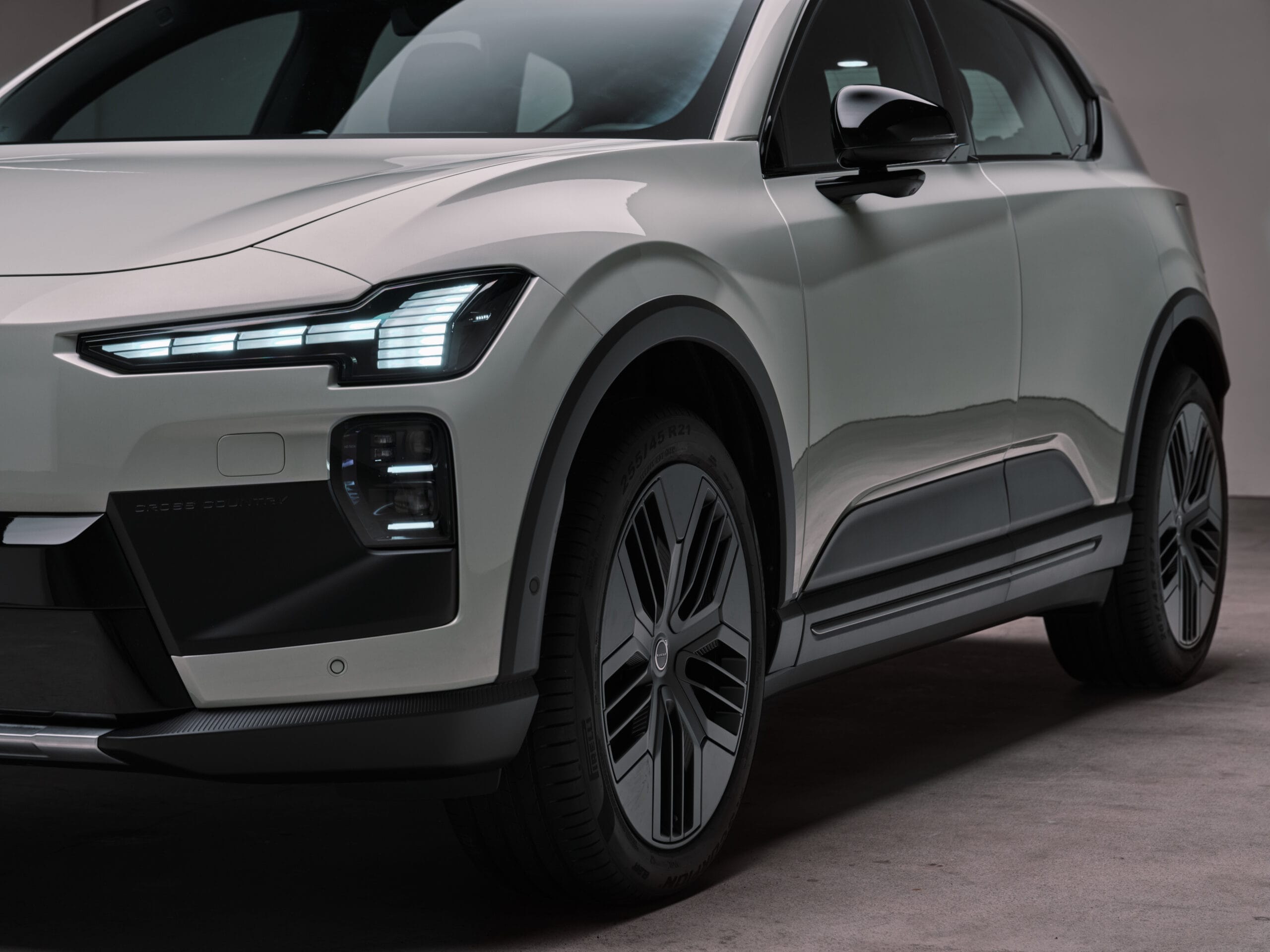 zona delantera exterior volvo ex60