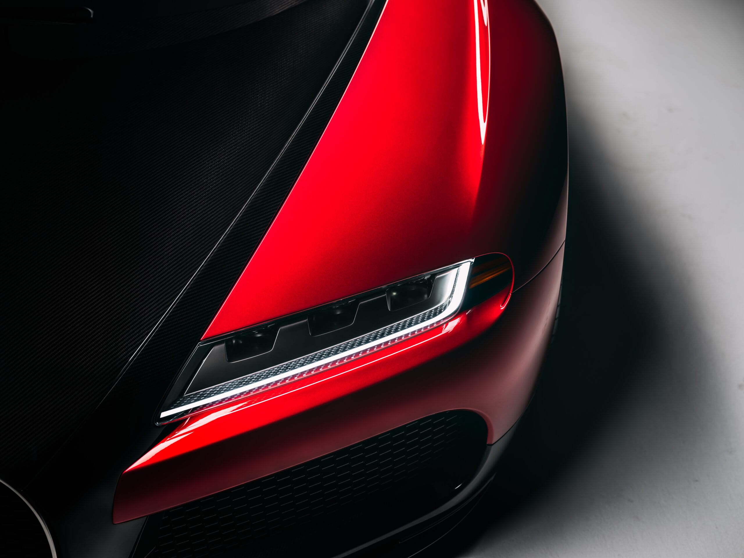 Detalle de faros delanteros Bugatti F.K.P. Hommage