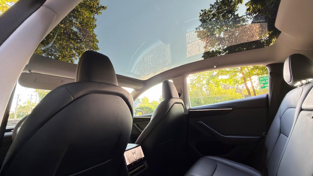 Techo panorámico Tesla Model Y