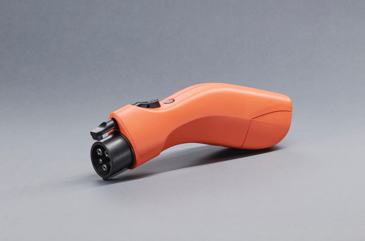 Adaptador de cargador del Toyota RAV4 PHEV 2026 para uso doméstico externo