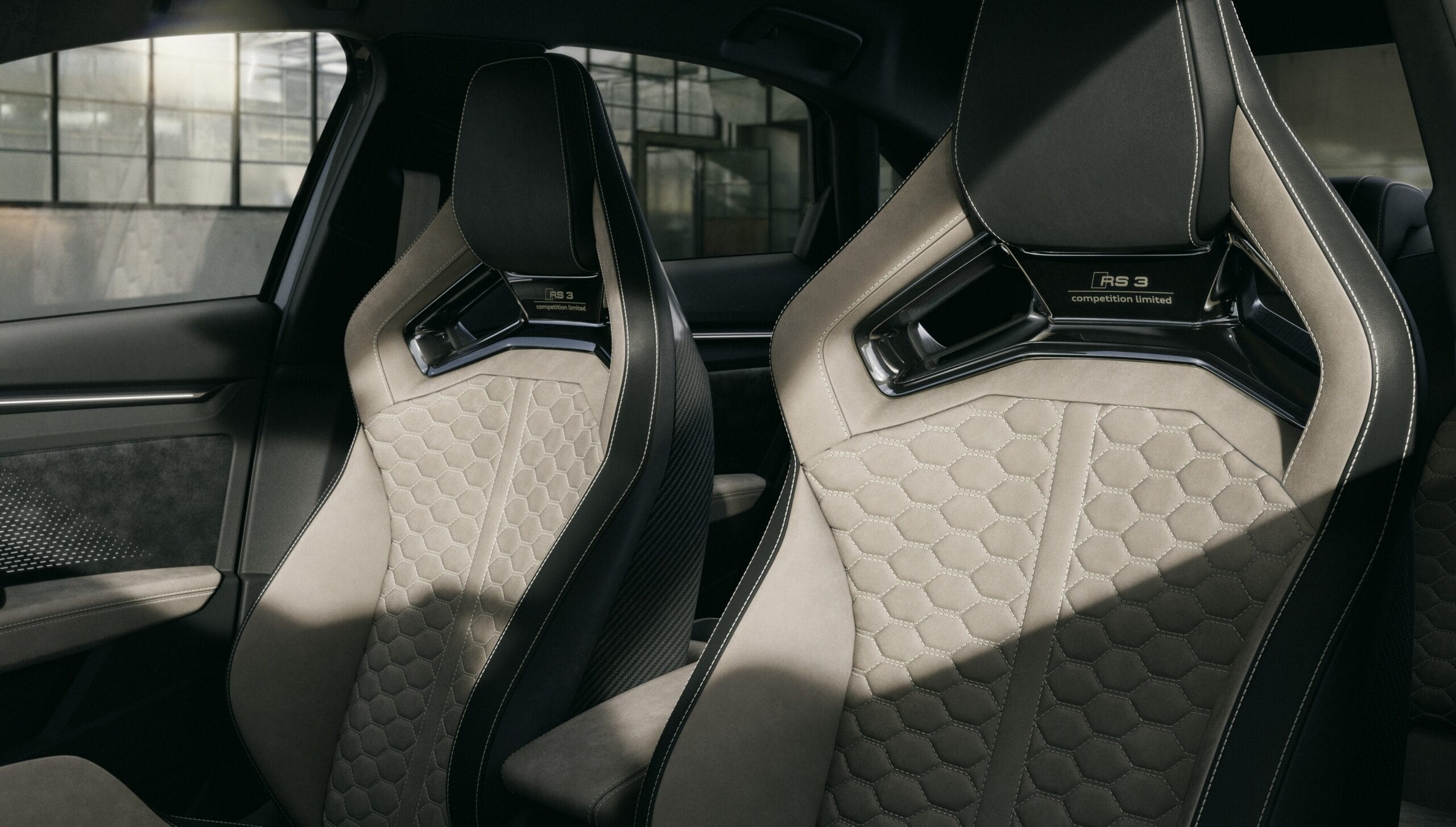 Butacas RS Bucket Seats Audi RS3 Competition Limited en Neodymium Gold y Dinamica