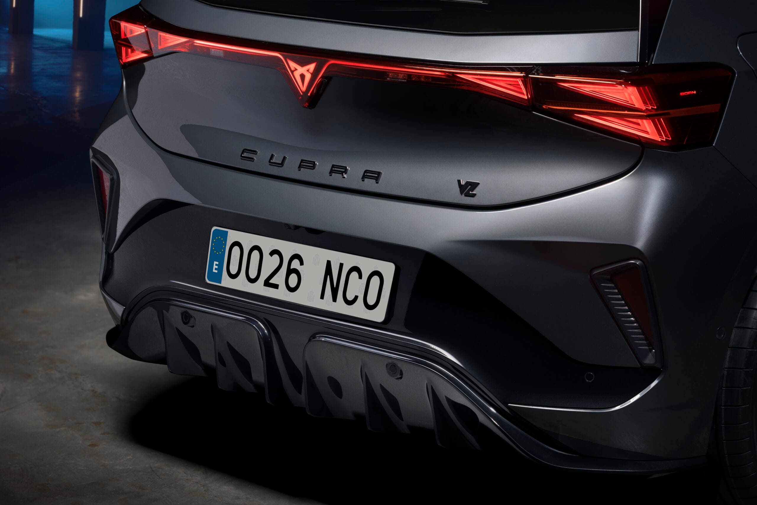Nuevo CUPRA Born 2026 - Difusor trasero deportivo y zaga renovada