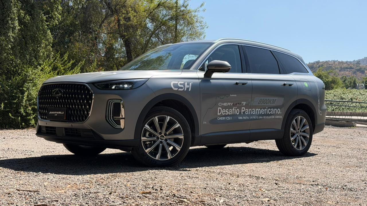 Chery Tiggo 9 PHEV 2025 - Vista frontal exterior en Chile