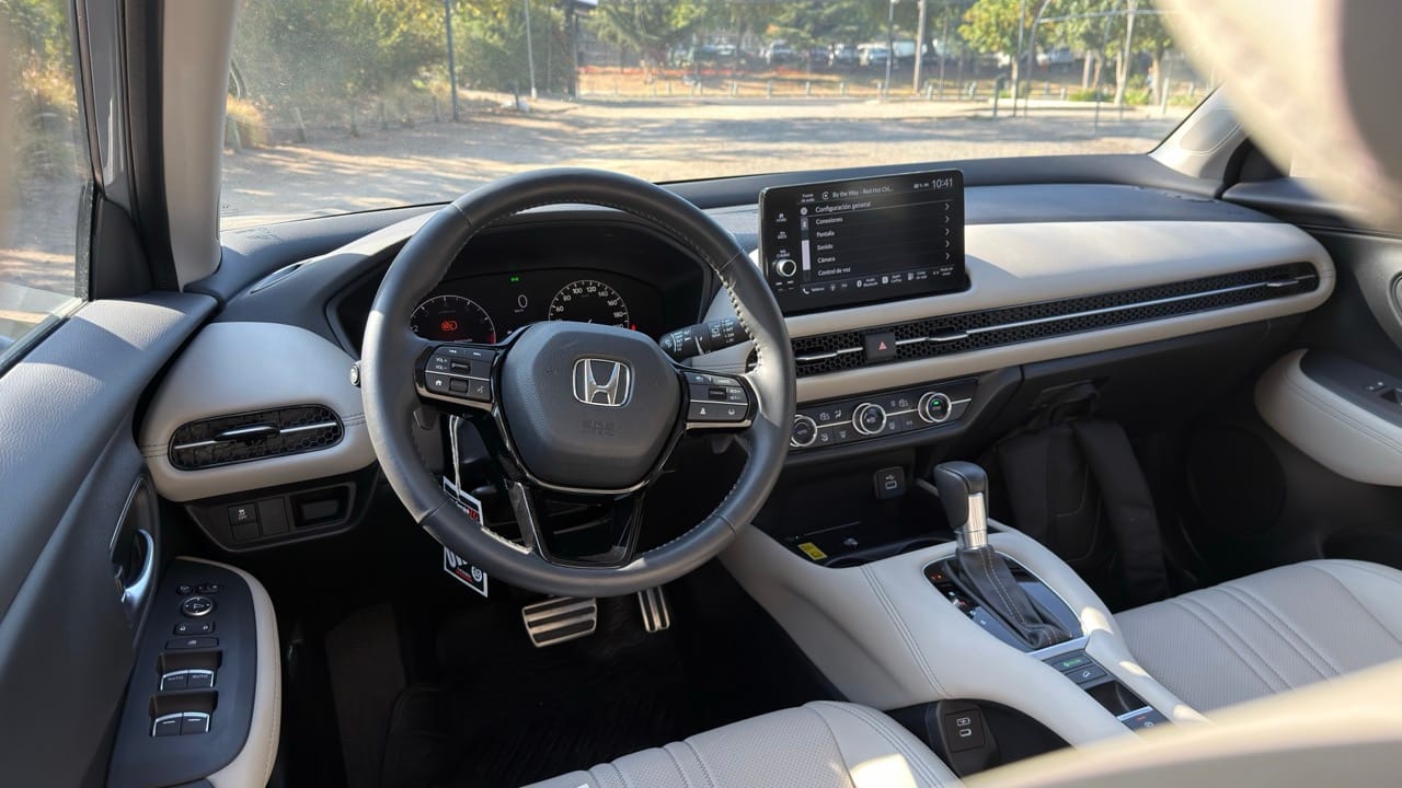 Honda ZR-V interior cabina