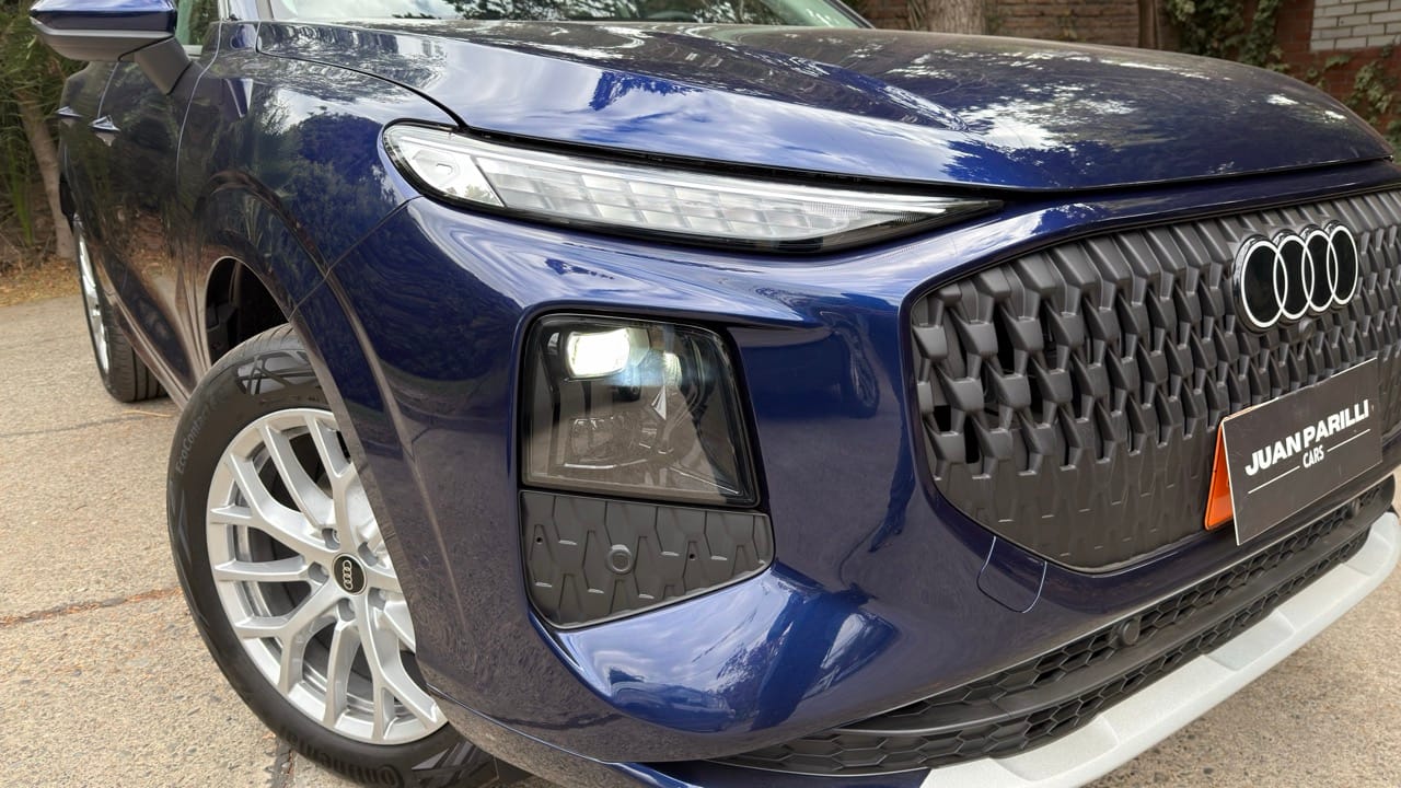 Ópticas delanteras Audi Q3 2026