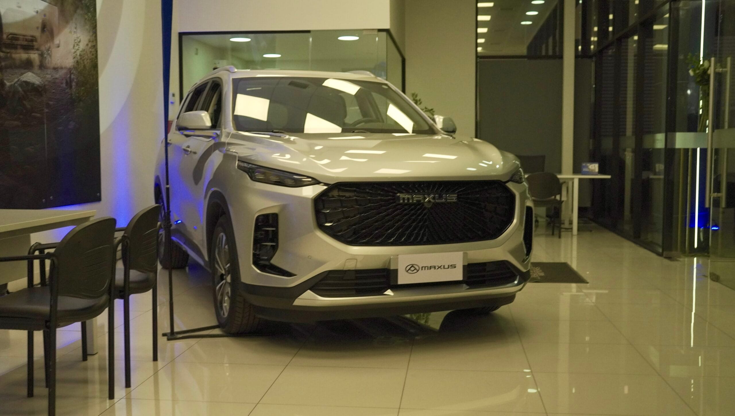 Maxus D60 SUV en nueva sucursal Aventura Motors Vitacura