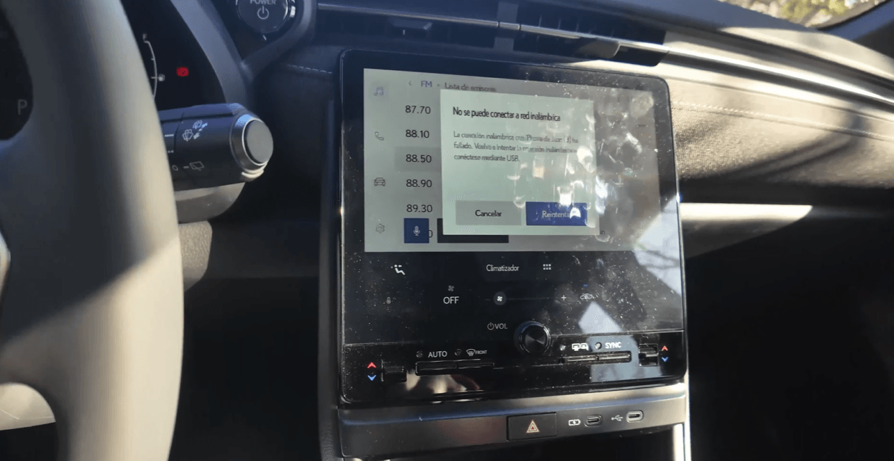 Lexus LBX 2026 - Sistema de infoentretenimiento