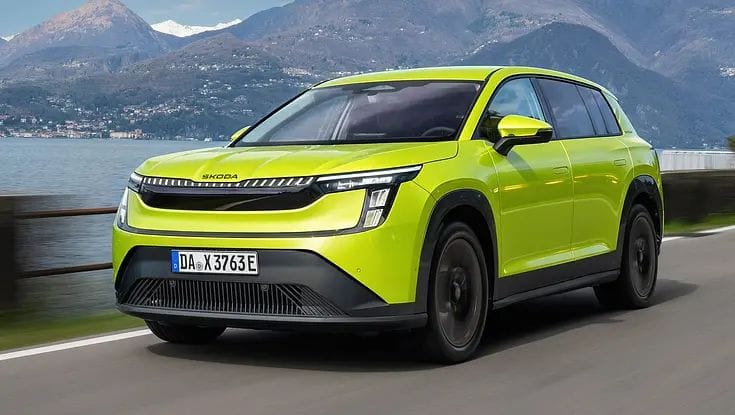Škoda Peaq sin camuflaje — vista frontal lateral del diseño definitivo filtrado