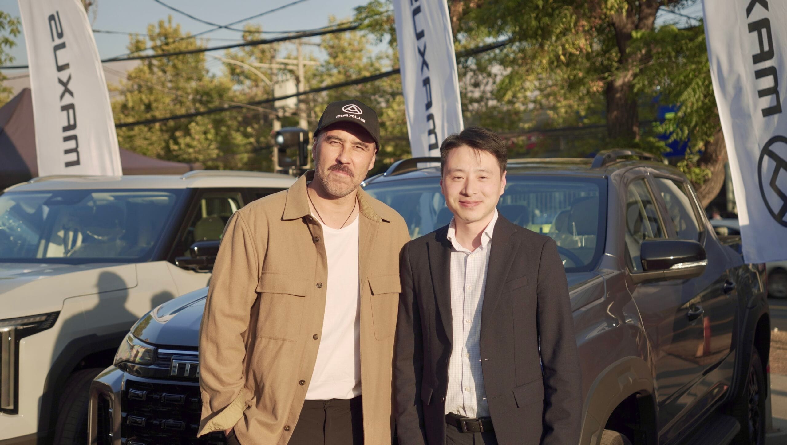 Representantes de Maxus, Kaiyi y Aventura Motors en inauguración sucursal Vitacura