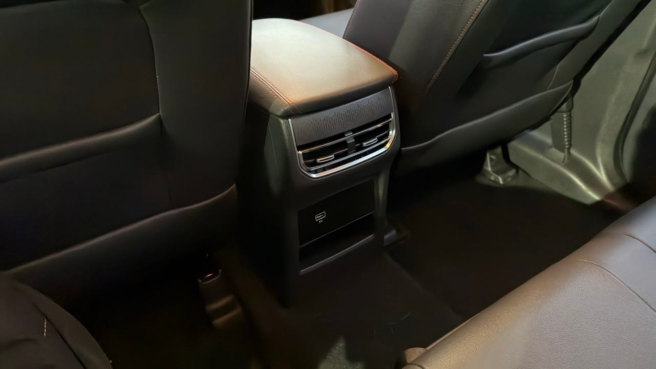 Salidas de aire traseras Maxus T60 MAX