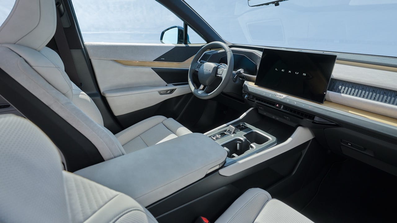 Interior Lexus TZ – zona delantera y cockpit