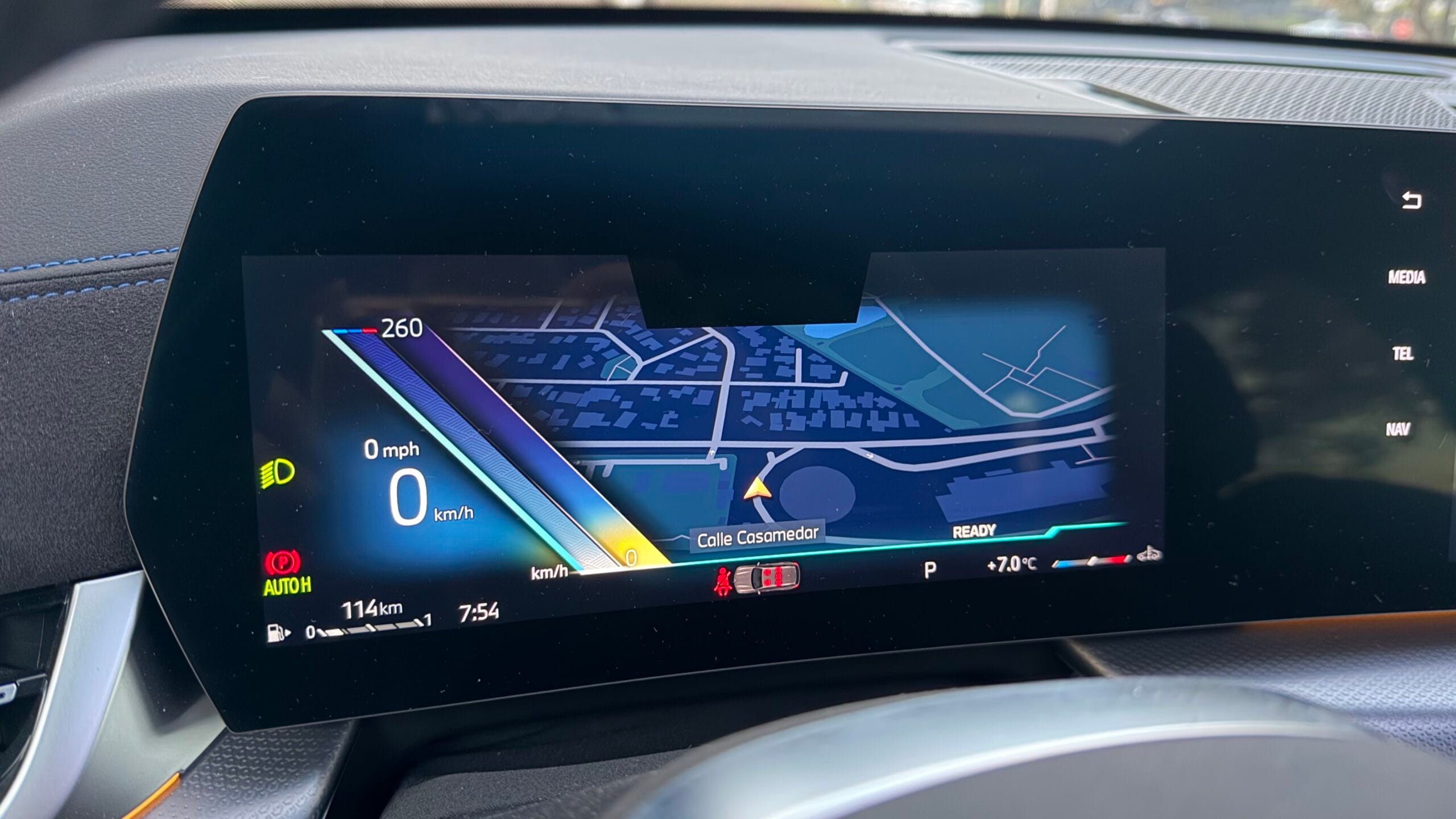 Cuadro de instrumentos digital BMW X1 2026
