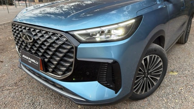 Chery Tiggo 8 PHEV - Reseña Completa Ópticas 100% LED Chery Tiggo 8 Híbrido Enchufable 2026