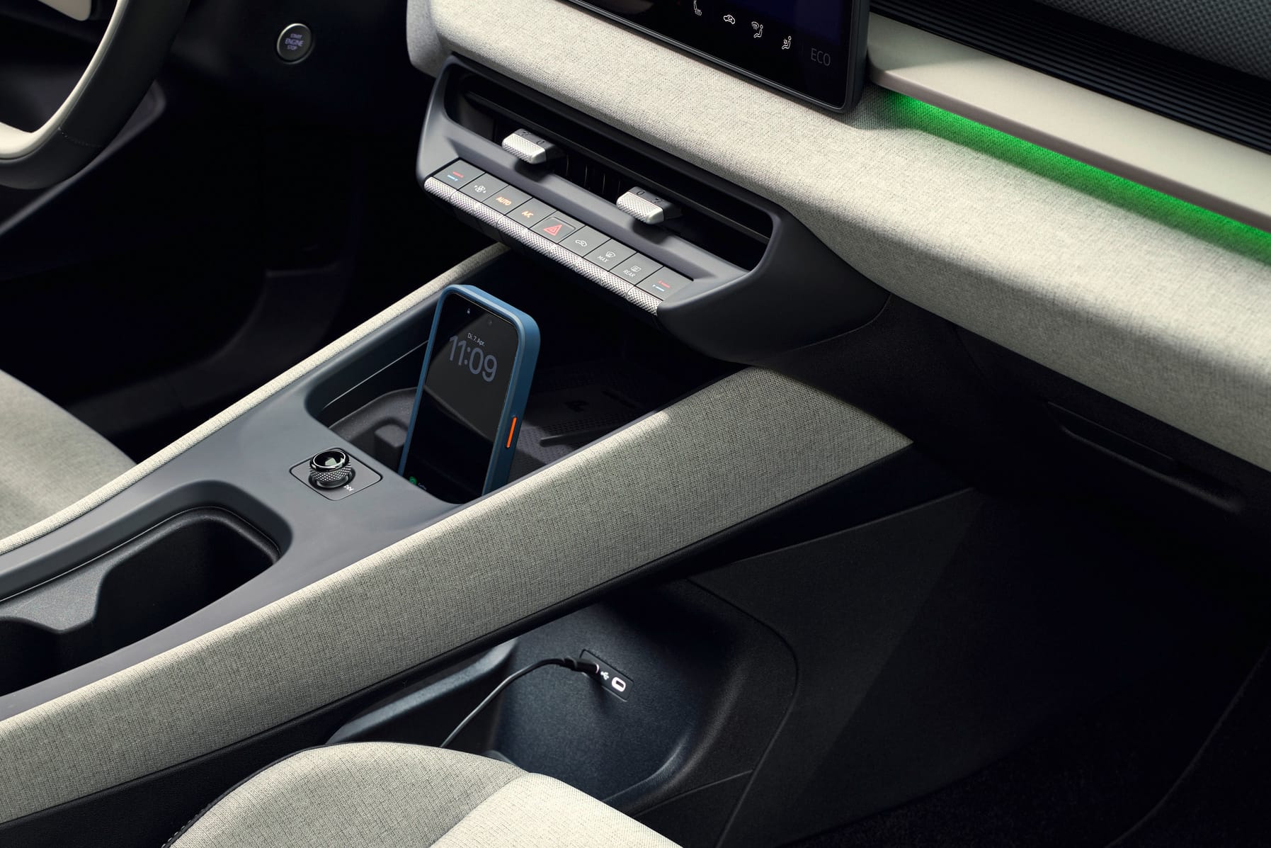 Volkswagen estrena su nuevo ID. Cross Consola central del Volkswagen ID. Cross con controles físicos